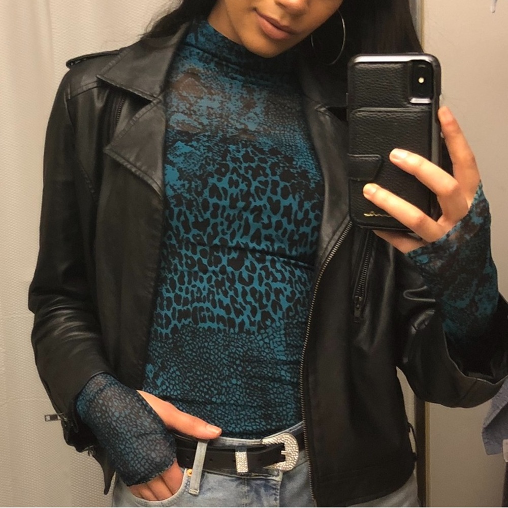Blue cheetah print sheer turtleneck #y2kfashion #cheetahprintOnly worn one time.